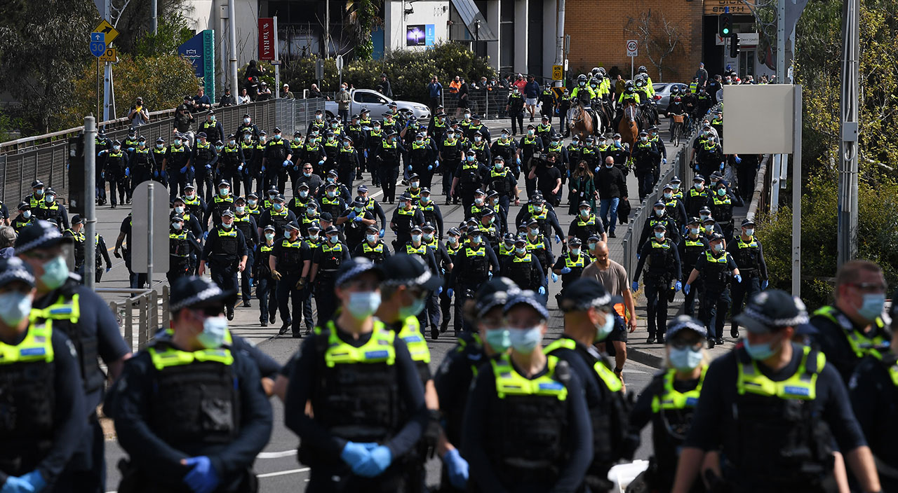 Avusturalya’da karantinaya karşı gösterilerde arbede: Yüzlerce kişi gözaltına alındı