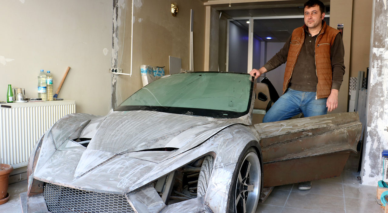 İnternetten gördü işe koyuldu: Asansör ustası kendi imkanlarıyla otomobil yaptı