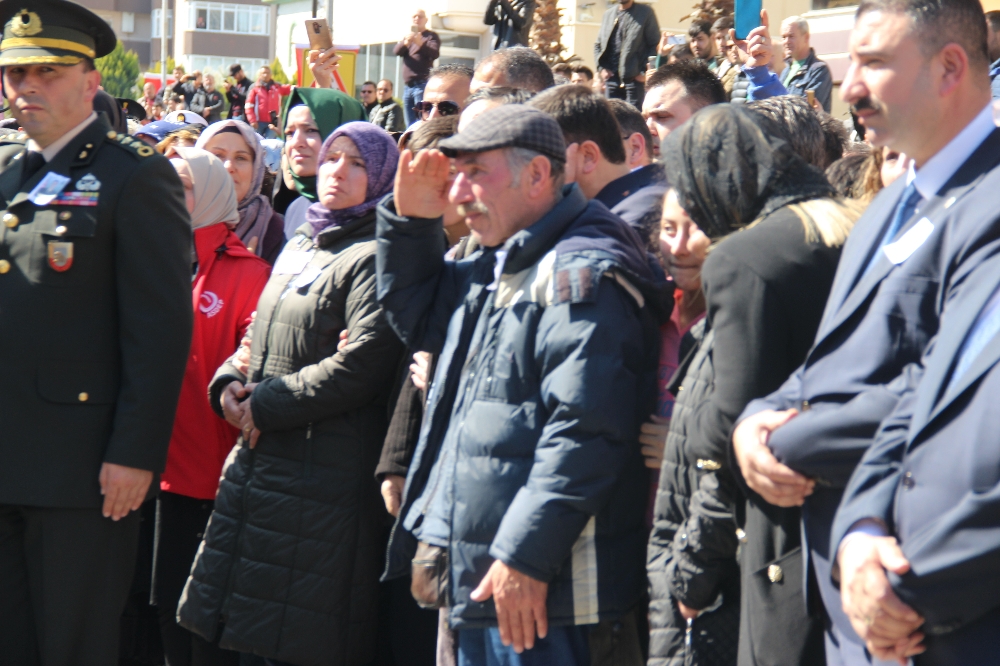 İzmir şehidini uğurladı