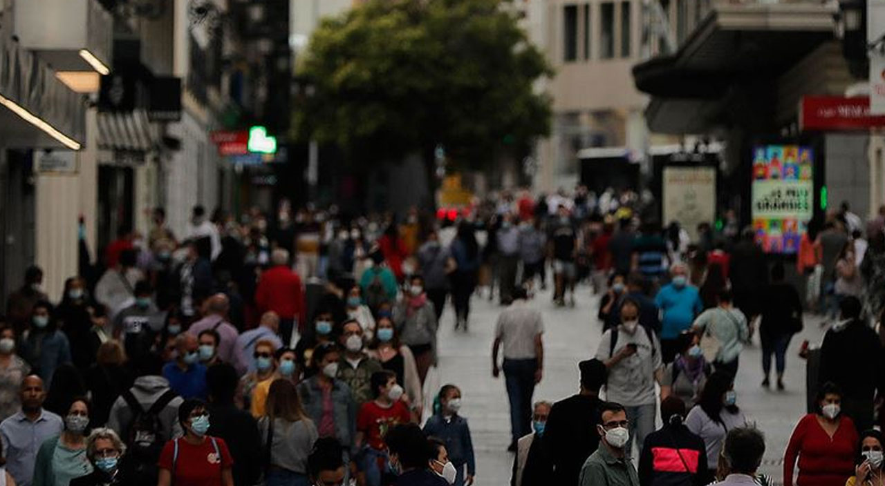 Doğu Avrupa’da Covid-19 alarmı! Dakikada 25 kişi yakalanıyor