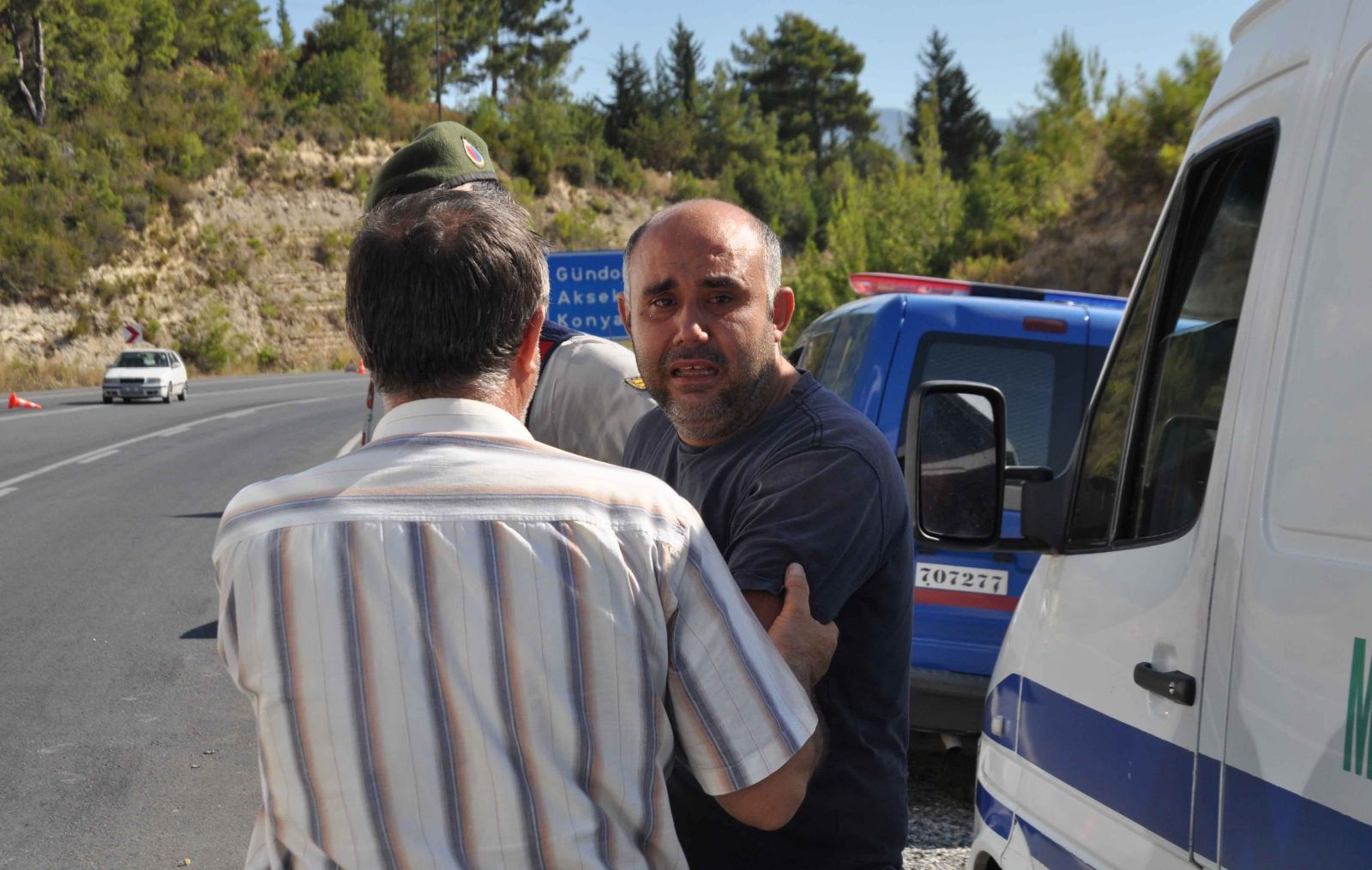 Antalya'da ciple otomobil çarpıştı: 2 ölü, 6 yaralı