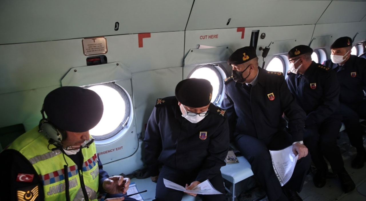 Jandarmadan 4 bin 94 kilometrelik yol ağında helikopterli trafik denetimi!