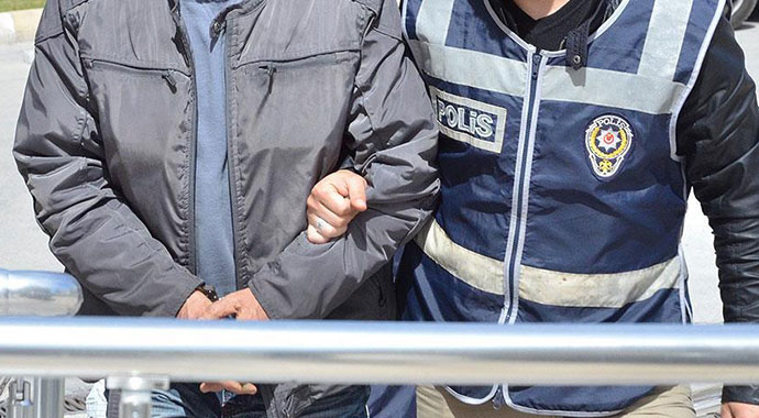 Şırnak’ta terör örgütlerine yönelik operasyon: 32 gözaltı, 15 tutuklama Şırnak’ta terör örgütlerine yönelik operasyon: 32 gözaltı, 15 tutuklama
