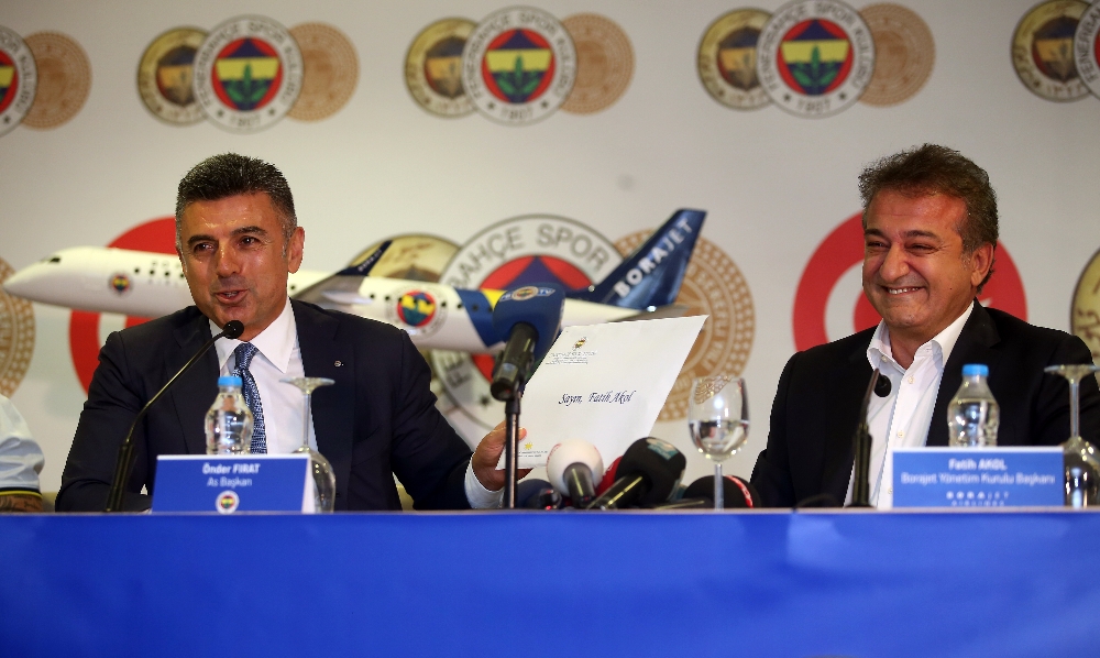 Aziz Yıldırım'ın sorusu güldürdü