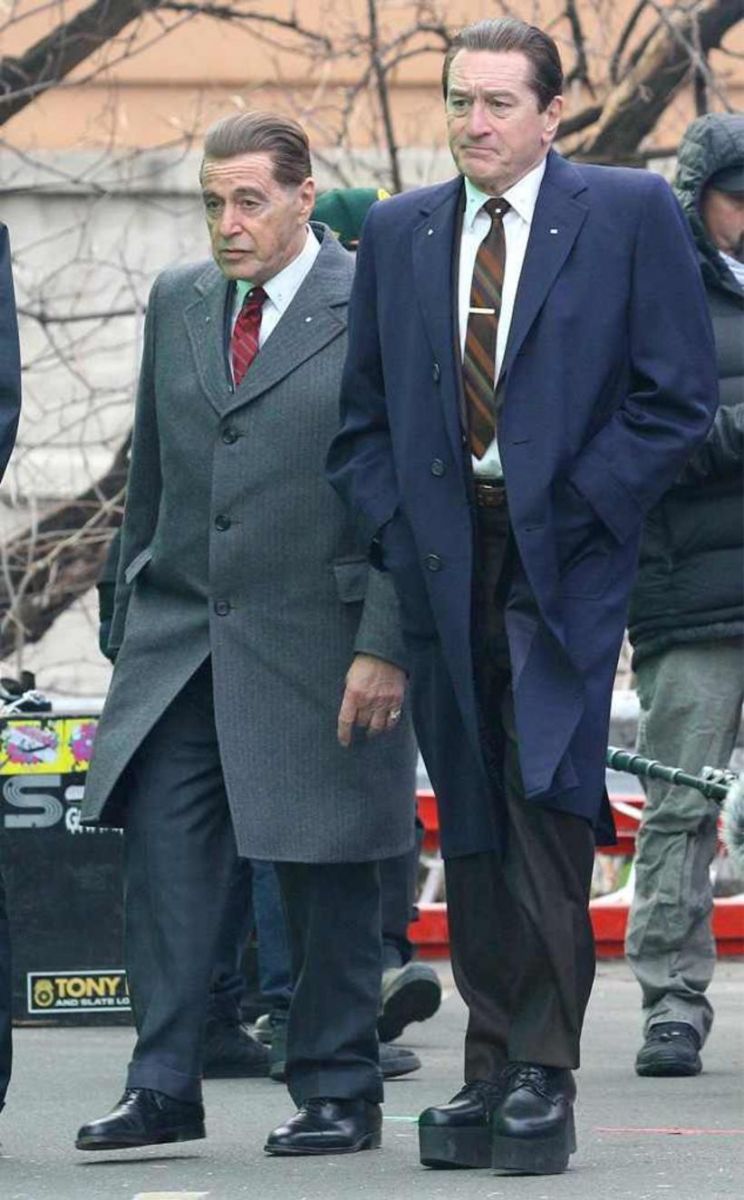 Robert De Niro, ayakkabıları yüzünden karizmayı fena çizdirdi