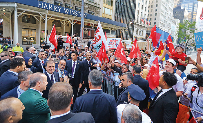 Erdoğan'dan Barzani'ye referandum mesajı: Buyrun yapın demeyiz