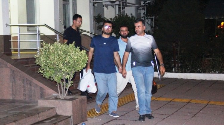 Çanakkale'de FETÖ'den 13 kişi tutuklandı