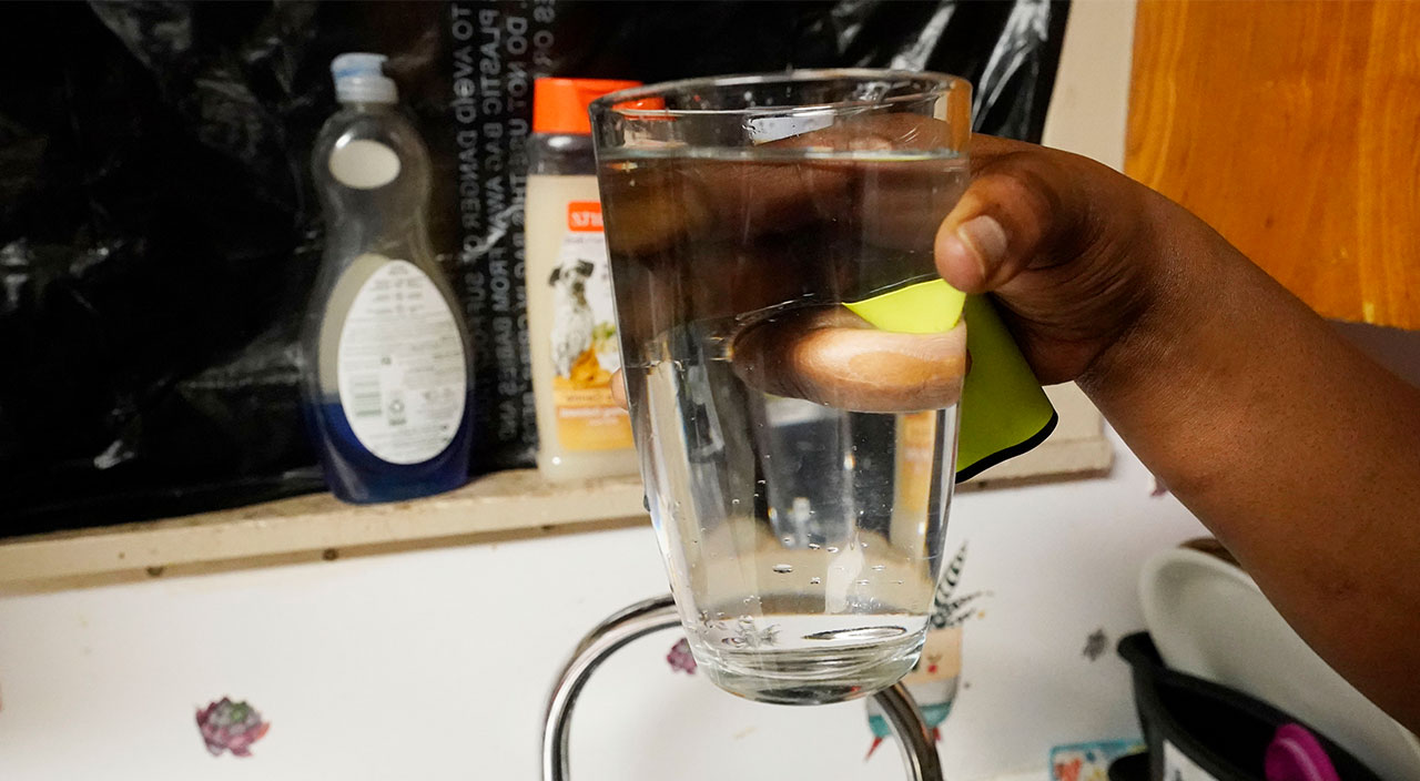 ABD'de su krizine acil çözüm: Duşta ağzınızı kapatın