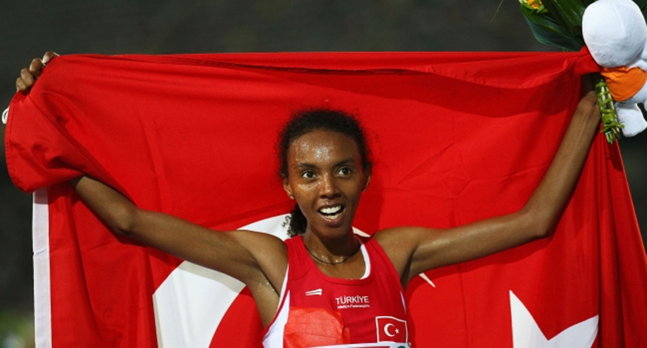 Gelen gitmiyor acep nedendir! İşte yabancı uyruklu yıldızlar Gelen gitmiyor acep nedendir! İşte yabancı uyruklu yıldızlar