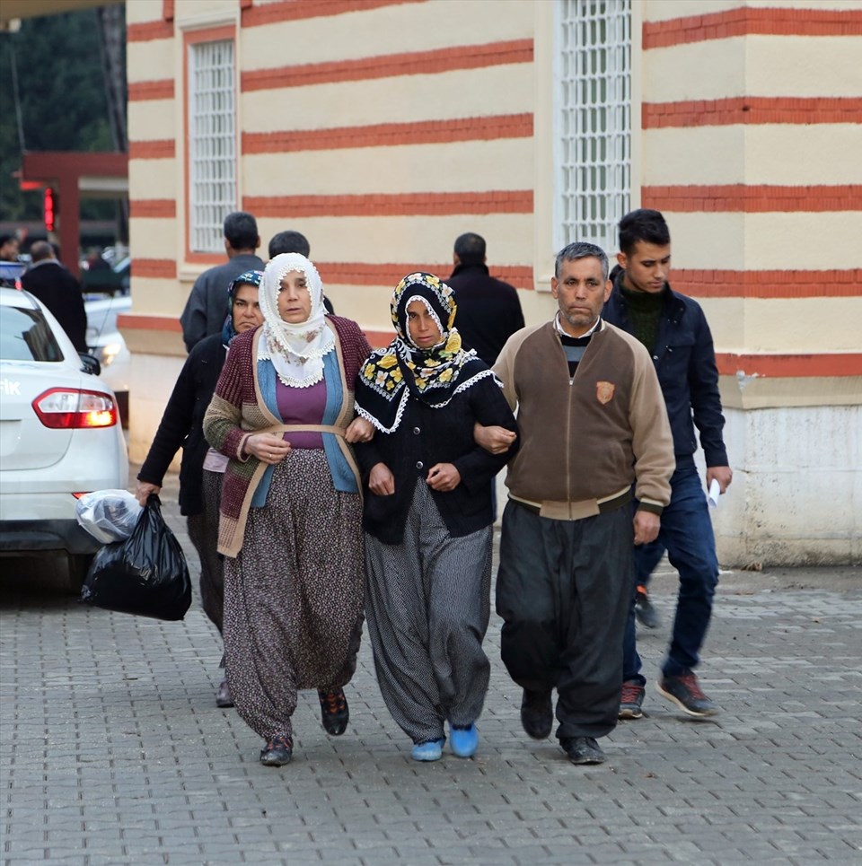 Adana'daki yangın faciasında hayatını kaybeden 12 kişiye veda