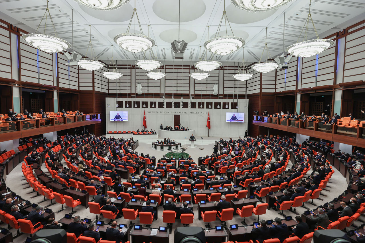 Teklif Meclis'e sunuldu: 850 bin esnafa vergi muafiyeti