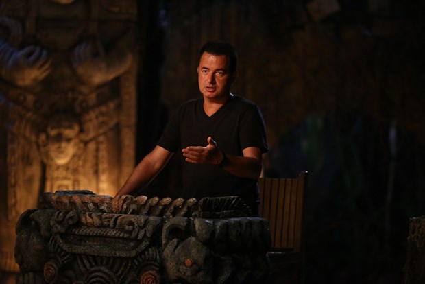 Survivor 14 Mart, Kim Elendiii