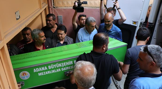 Adana'daki katliam evinin içi kan gölüne dönmüş