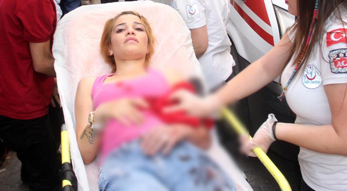 Ağabeyinin kız arkadaşını ’biz dul kadın almayız’ diyerek bıçakladı