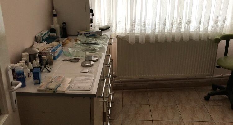 Sahte diş hekimi yakayı ele verdi