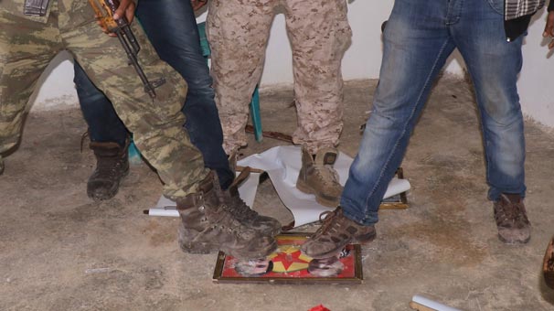 Afrin'de şoke eden görüntü! Caminin içine girdiklerinde fark ettiler