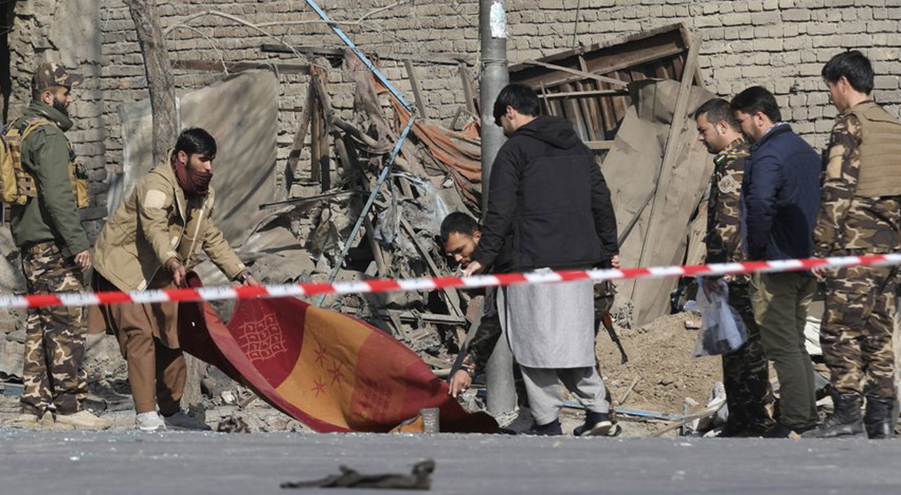 Afganistan 5,9'la yıkıldı: Can kaybı bini geçti