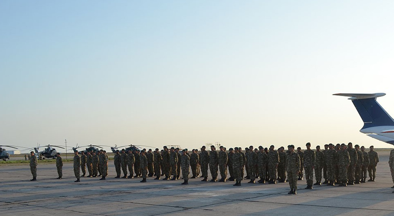 Afganistan'dan tahliye edilen Azerbaycan askerleri Bakü’de