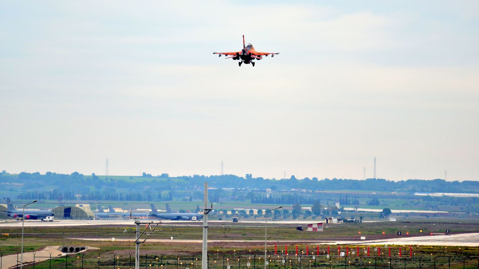 İncirlik'ten kaplan simgeli uçak havalandı