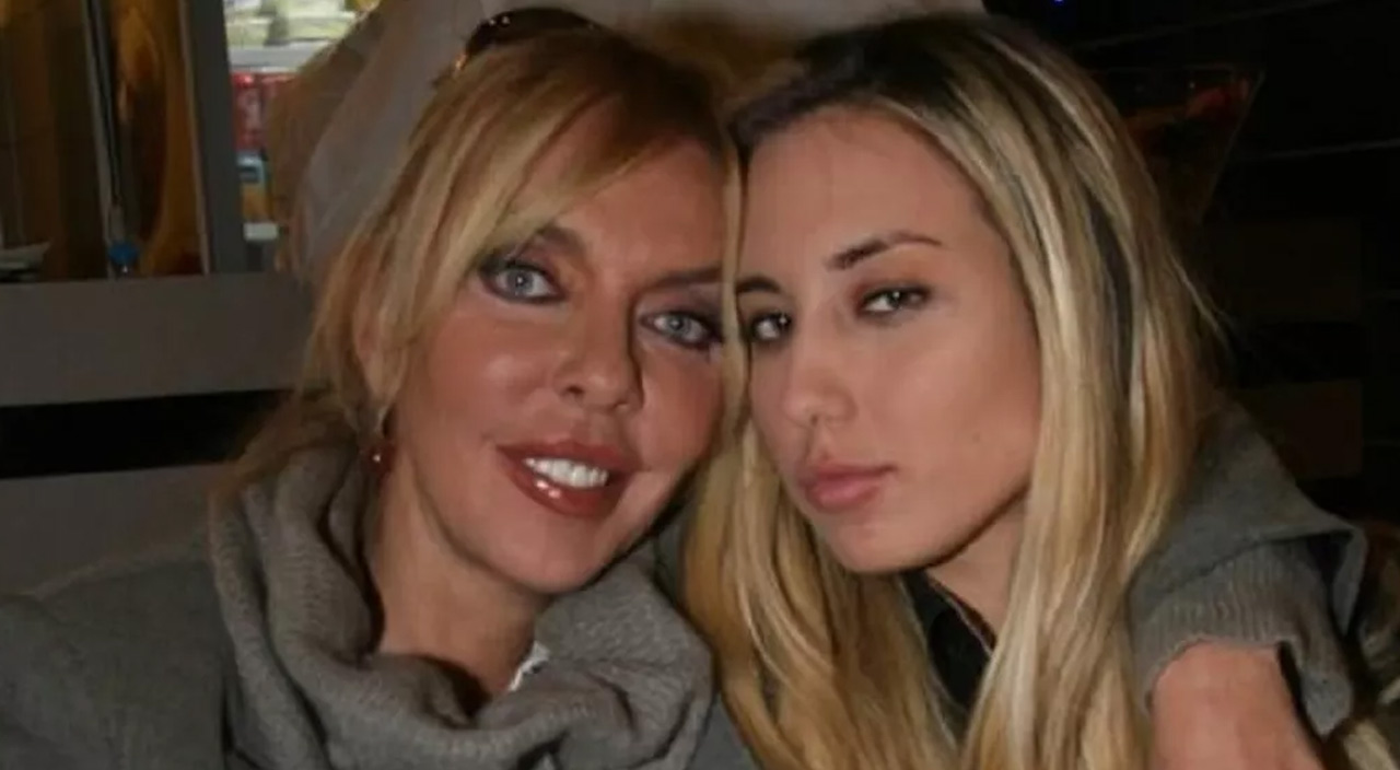 Ahu Tuğba ve kızı Amerika’da kabusu yaşadı! Evleri kasırgada sular altında kalan anne kız ölümden döndü