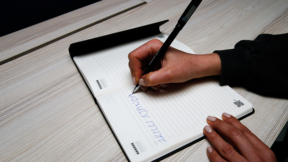 Milletvekillerine dağıtılan 'akıllı ajanda' el yazısını da tanıyacak