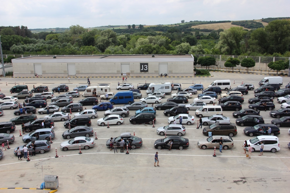 Kapıkule'de gurbetçi akını