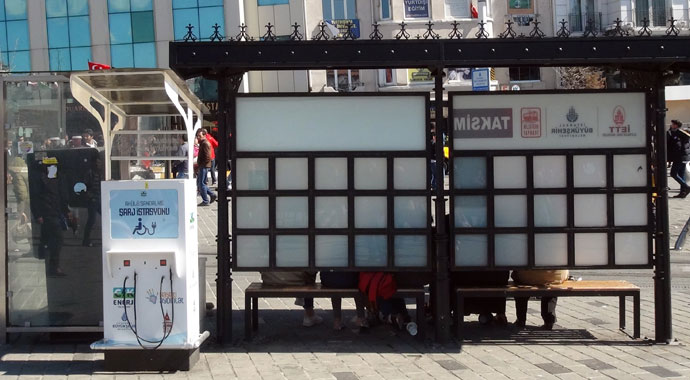 Taksim’de engelliler yine mağdur, üçüncü kez çaldılar