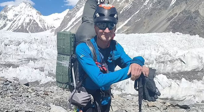 Tecrübeli dağcı çığ düşmesi sonucu öldü