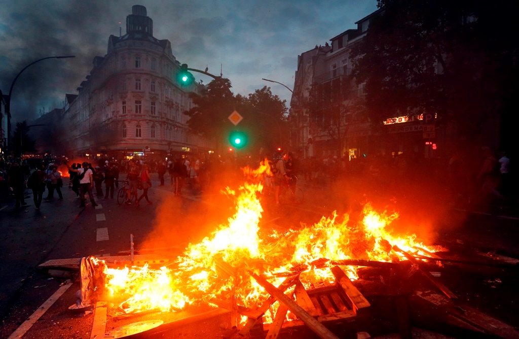 Steinmeier: Son yıllarda Almanya'da bu boyutta bir şiddet yaşamadık