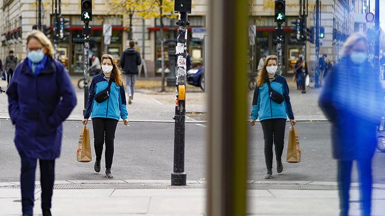 Alman bakan kış sonunu işaret etti: Ya aşılanmış, ya iyileşmiş ya da ölmüş olacaklar