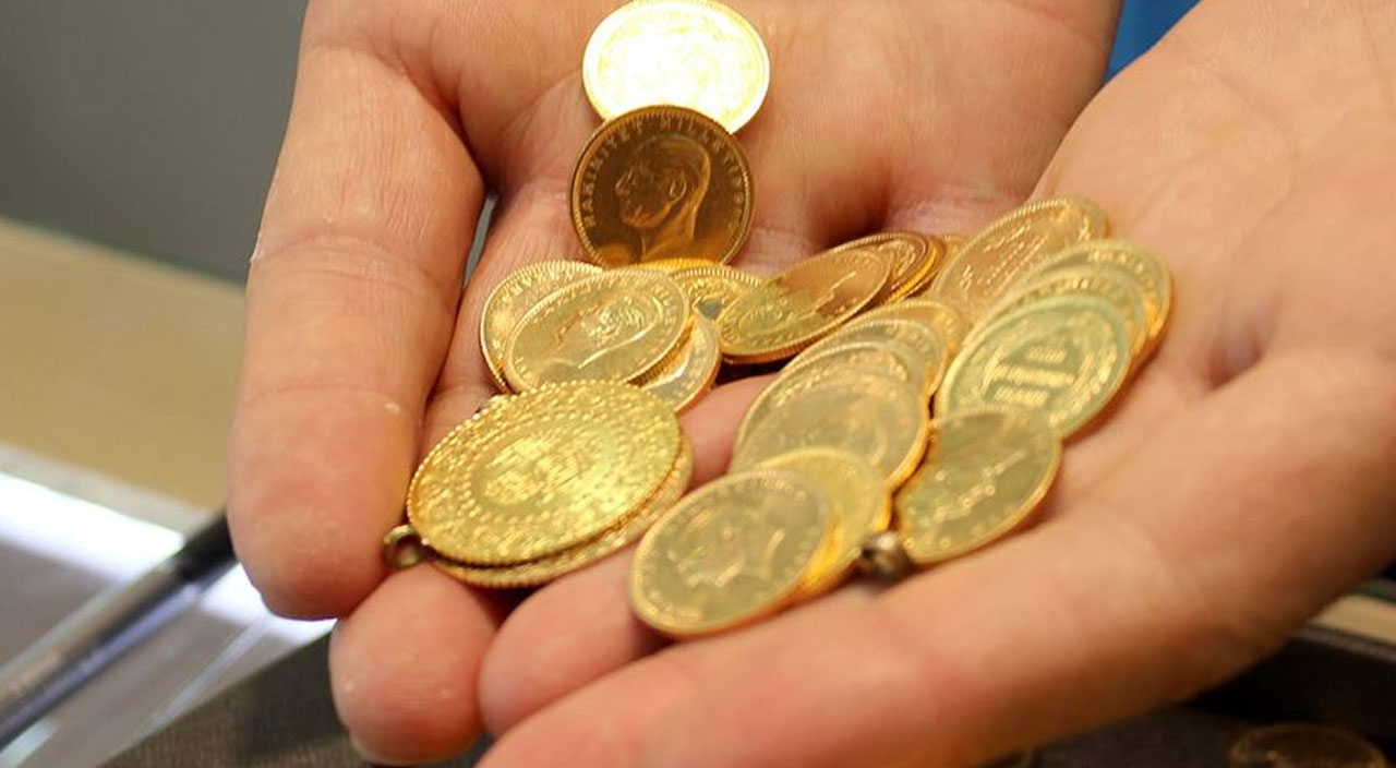 Gram ve çeyrek altın fiyatları ne kadar oldu? (7 Mart 2022) Gram ve çeyrek altın fiyatları ne kadar oldu? (7 Mart 2022)