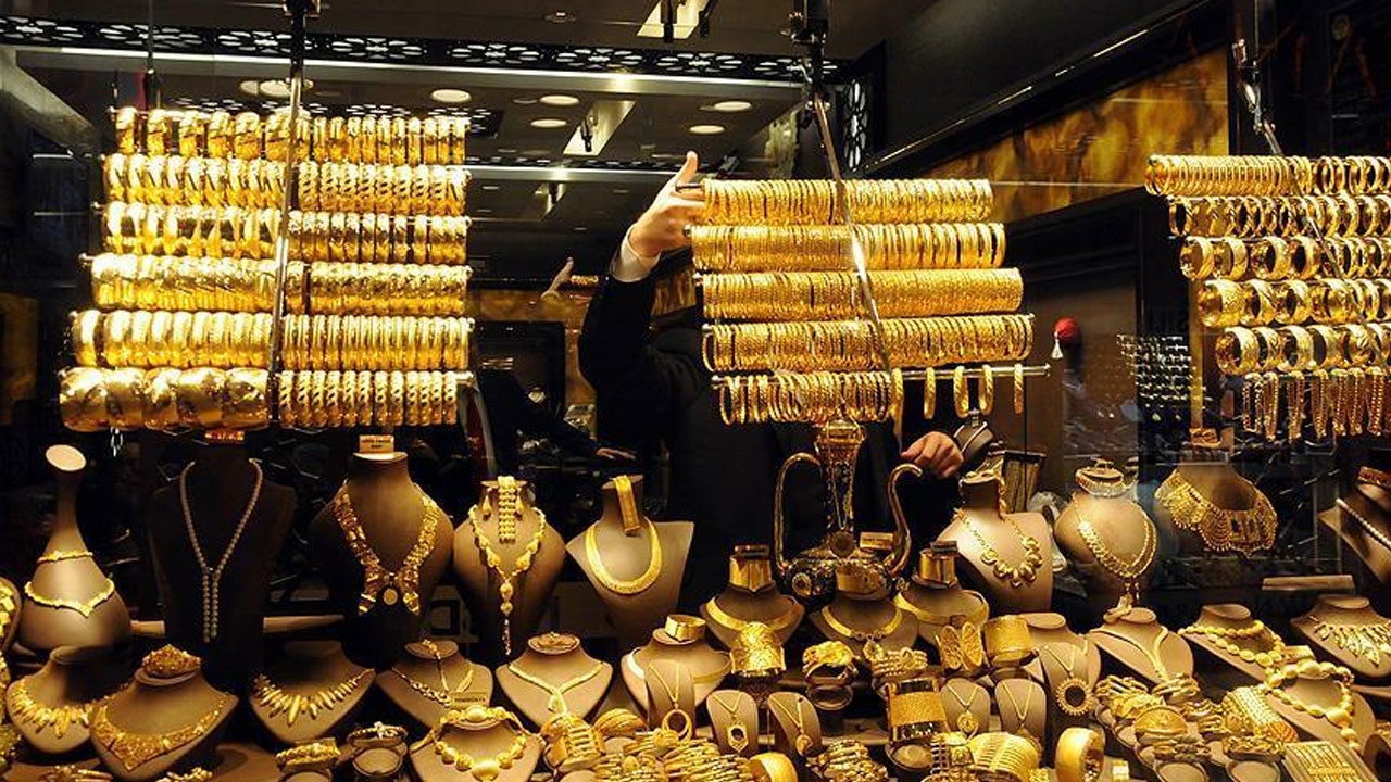 İslam Memiş, ‘ABD böyle istiyor’ deyip altın fiyatları için uyardı: Mayıs'a kadar böyle