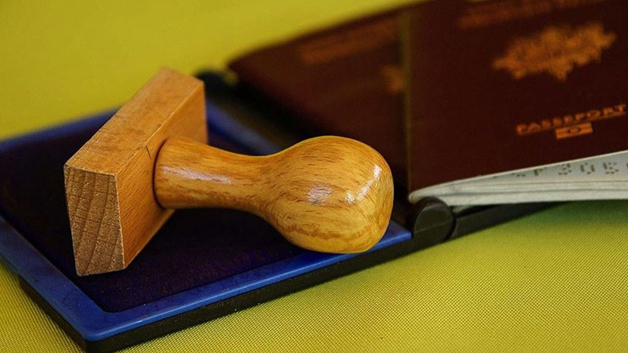 Altın pasaporta veto! 'Avrupa vatandaşlığı satılamaz'