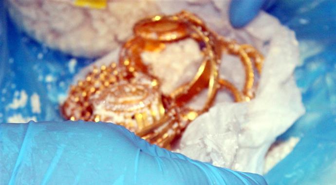 Altınları kadayıf dolmasına saklayanlara ceza yağdı