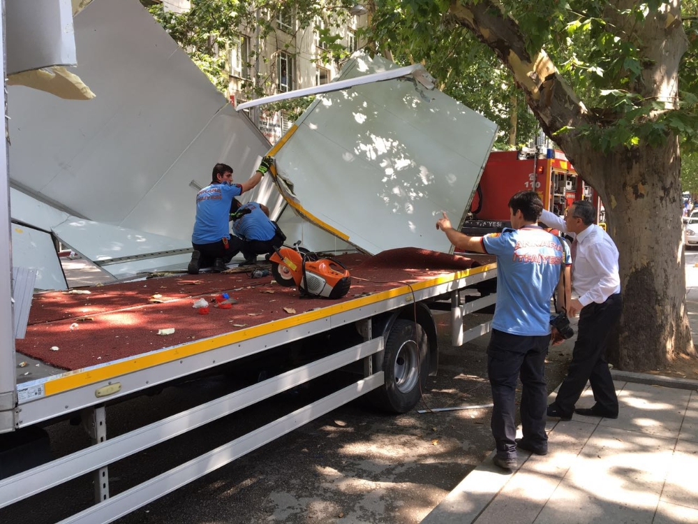 Ankara'da akıl almaz kaza