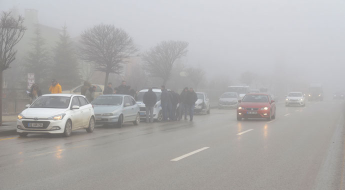 Ankara'da 25 araç birbirine girdi