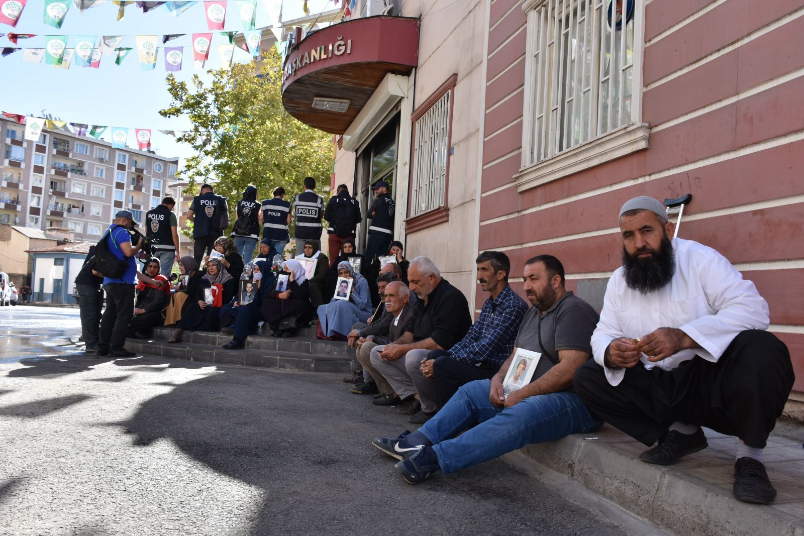Anneler direniyor, destekler çığ gibi büyüyor