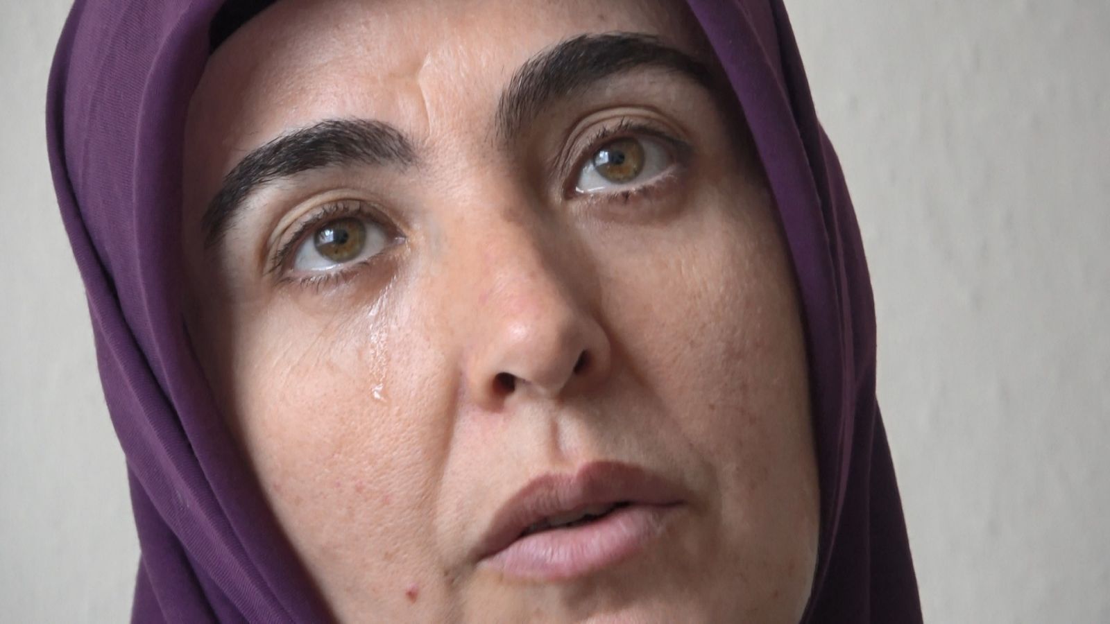 Kızı kandırılarak dağa kaçırılan anne HDP'ye isyan etti!