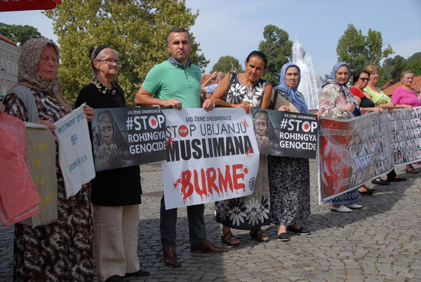 Srebrenitsalı anneler, Arakan için yürüdü