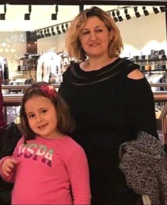 Feci kazada hayatını kaybeden anne ve kızı son yolculuğuna uğurlandı