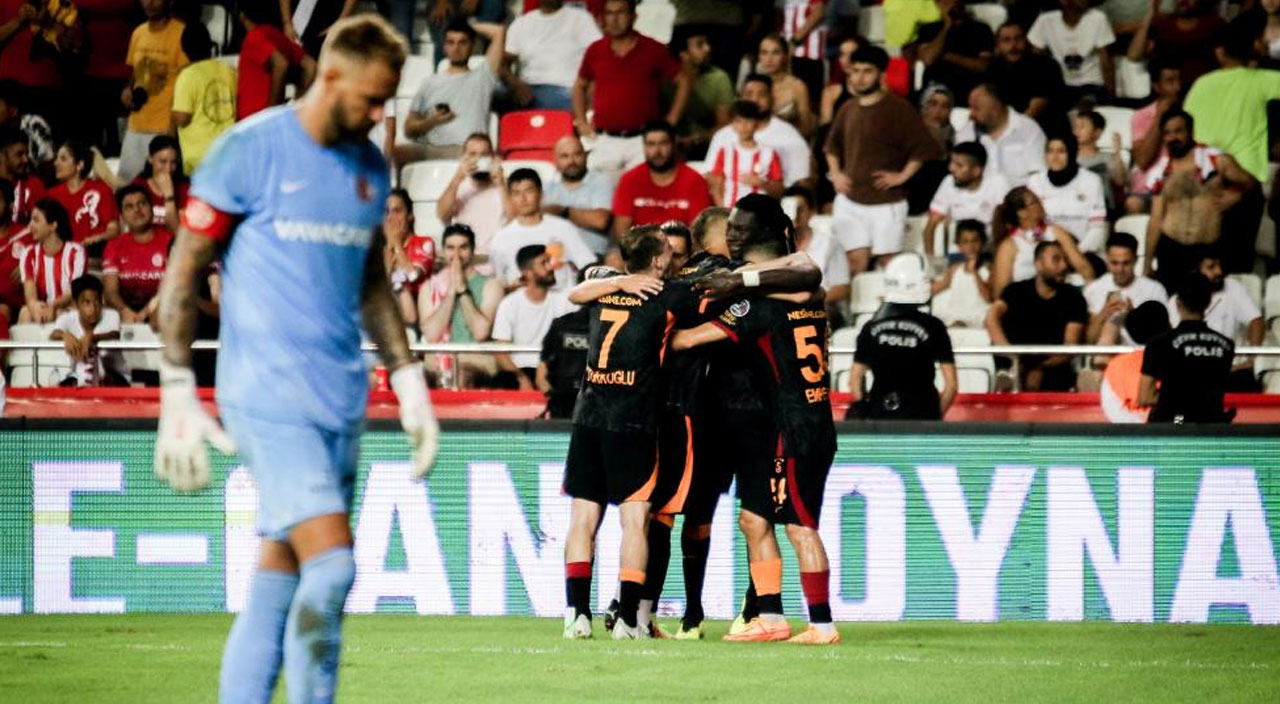 Antalyaspor - Galatasaray 0-1 Özet I Muslera kalesine devleşti, Bafetimbi Gomis üçlüğü attı!