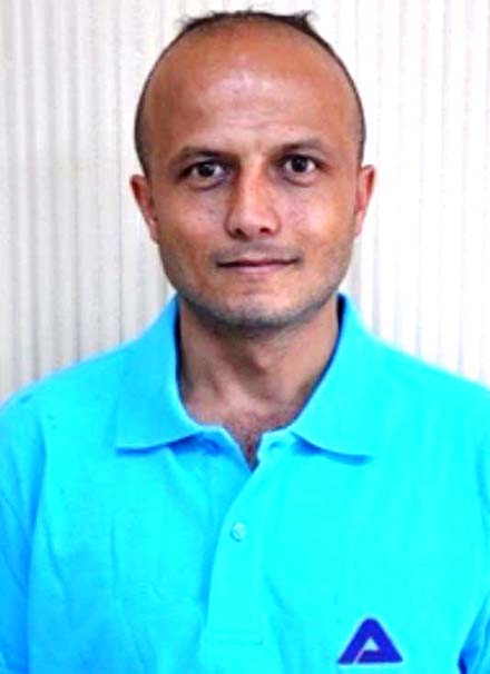 Temizlik görevlisi pencere silerken düşüp hayatını kaybetti