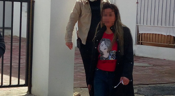 Yer: Antalya… Tartıştığı eski kocasını sırtından bıçakladı!