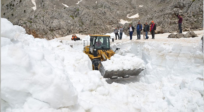 Mayıs ayında Antalya’da 10 metre kar