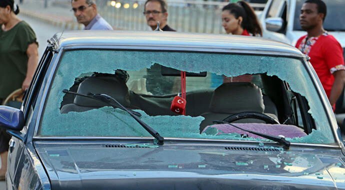 Antalya'da feci kaza... Gözyaşları içinde bekledi