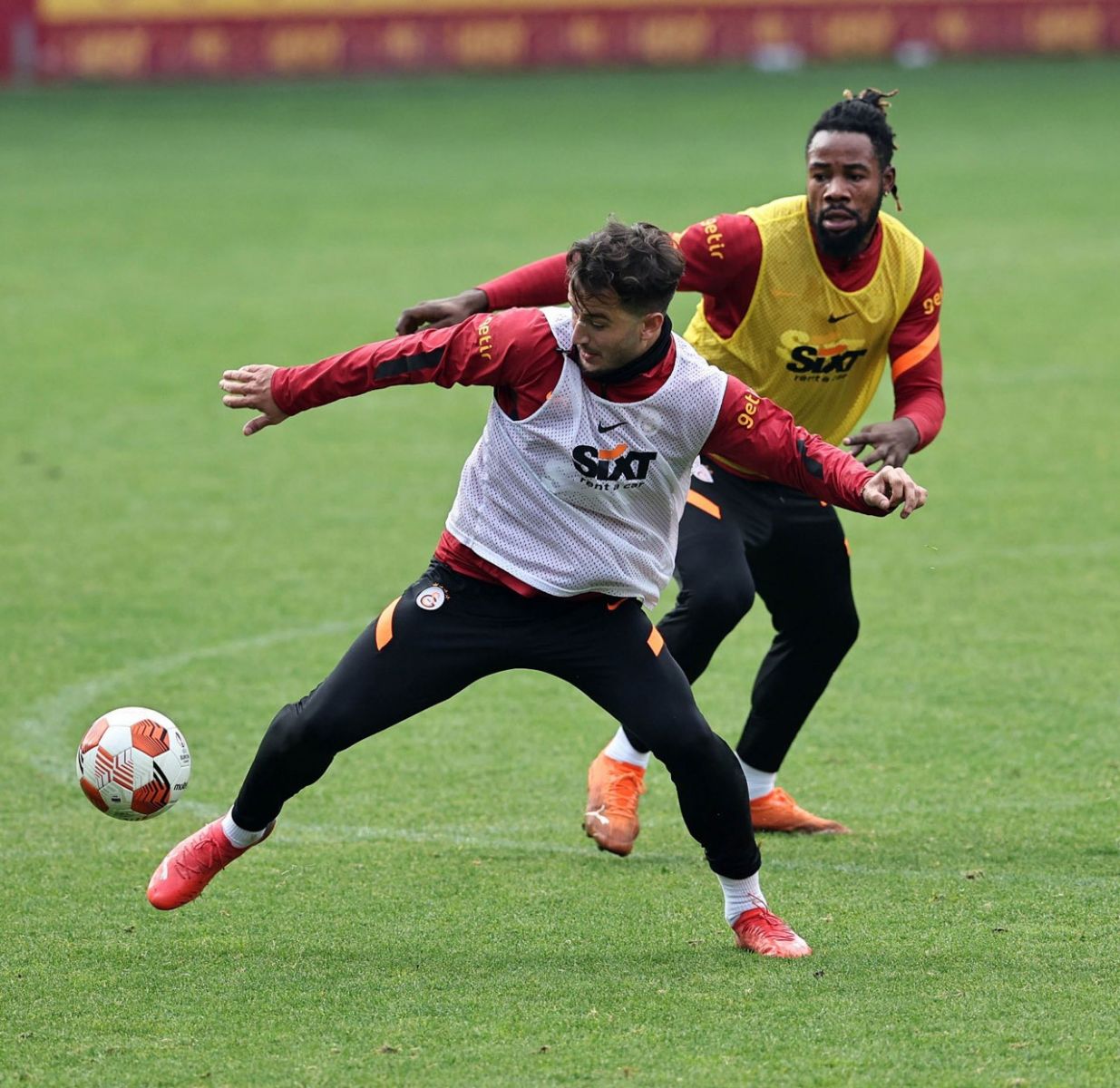 Fatih Terim'den takıma Avrupa motivasyonu: Ligi unutun