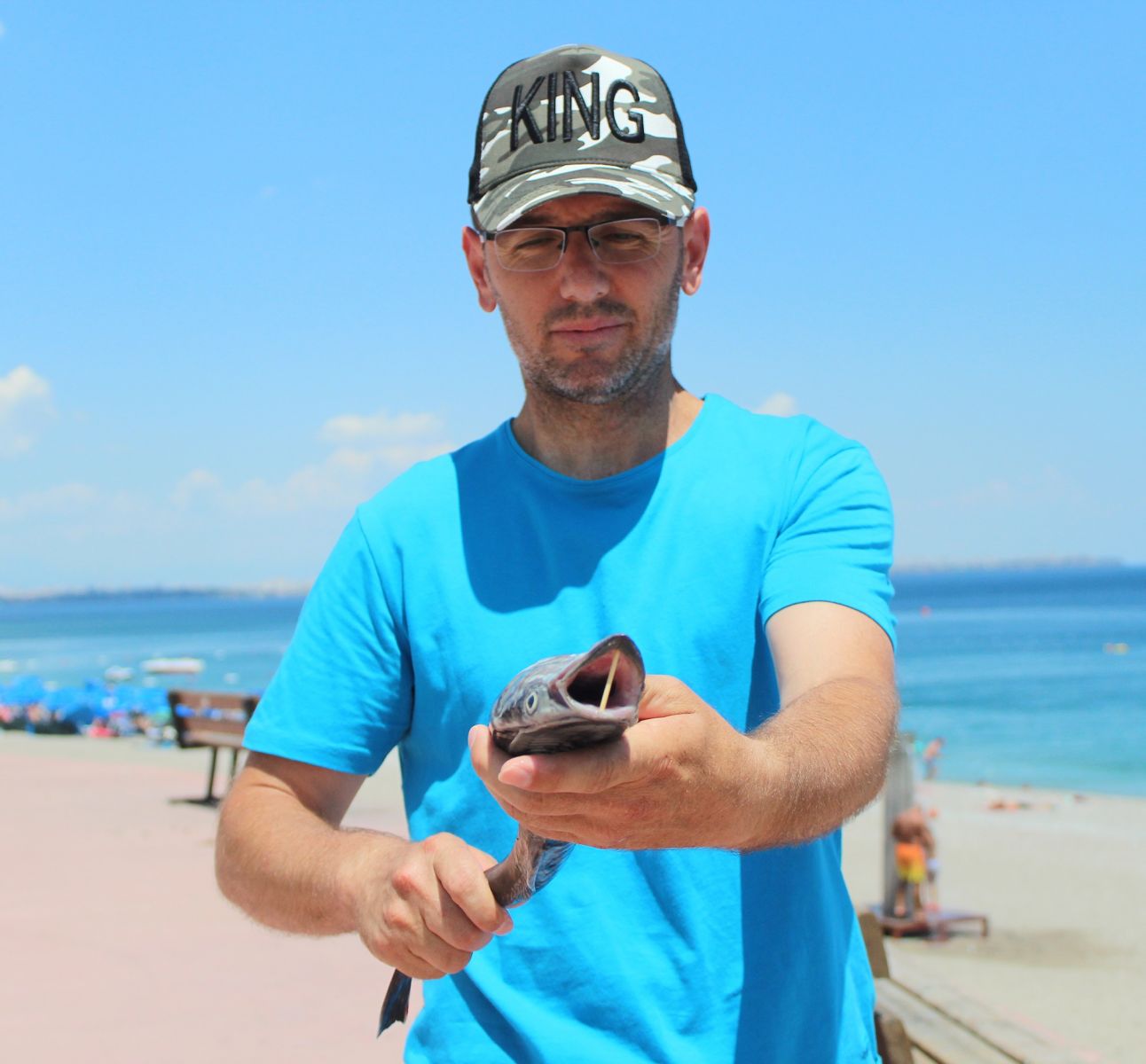 Antalya'da oltaya takılan vantuz balığı şaşkınlığı