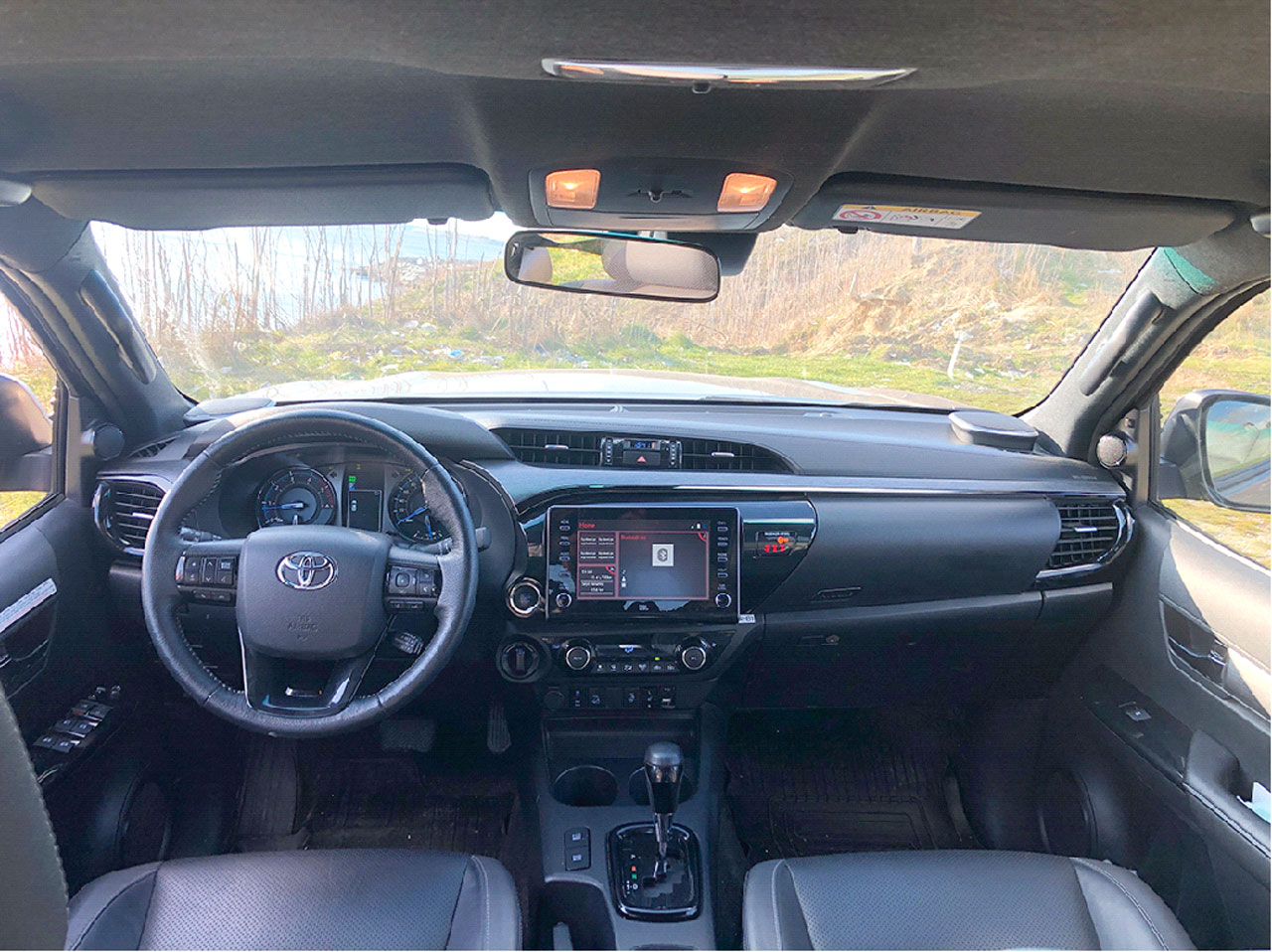 Yeni Hilux Invincible arazinin hakkını veriyor