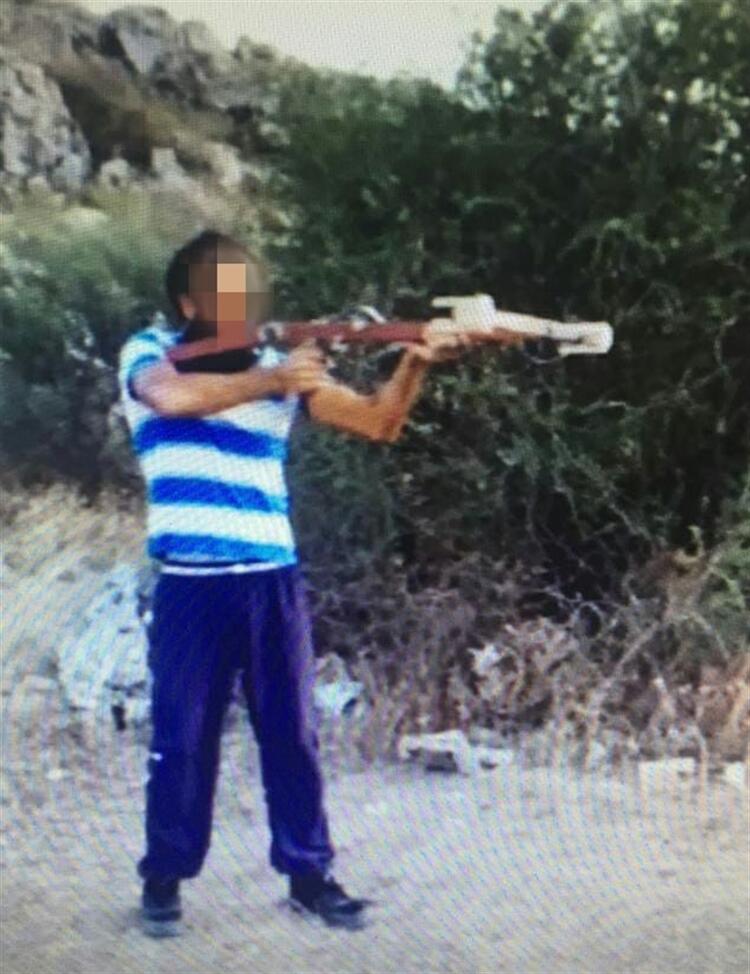 Ankara'da Deaş operasyonunda arbalet ele geçirildi!