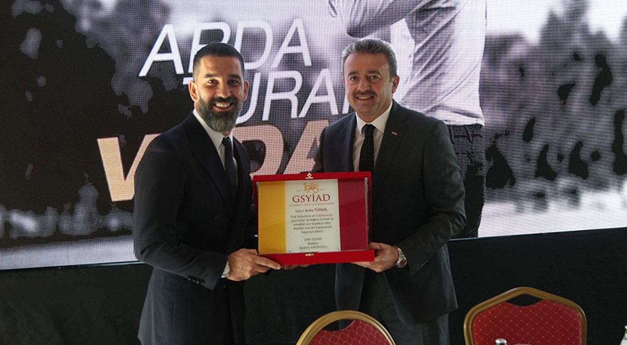 Arda Turan Galatasaray'ın Guardiola'sı olmak istiyor... Teknik direktörlük açıklaması